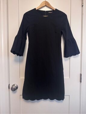 J. McLaughlin Scalloped Hem 3/4 Bell Sleeve ElleDress Black Womens 4